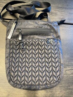 Sherpani Black Quilted Crossbody Bag